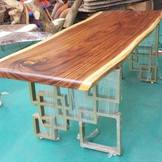 Live Edge Walnut Wooden Dining Table